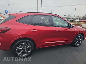 2024 Ford Escape ST-Line - miniatura 4