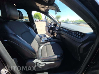 2024 Ford Escape ST-Line - miniatura 18