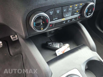 2024 Ford Escape ST-Line - miniatura 8