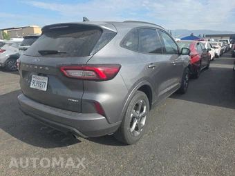 2024 Ford Escape ST-Line - miniatura 4