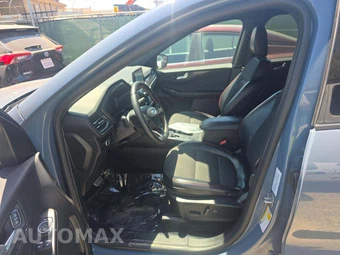 2024 Ford Escape ST-Line - miniatura 6