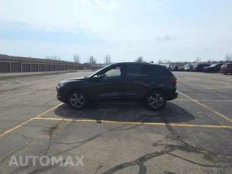 2024 Ford Escape ST-Line - miniatura 3
