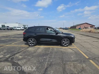 2024 Ford Escape ST-Line - miniatura 5