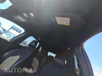 2024 Ford Escape ST-Line – miniatura 11