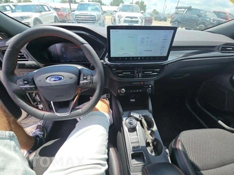 2024 Ford Escape ST-Line - miniatura 10