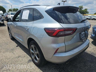 2024 Ford Escape ST-Line - miniatura 2