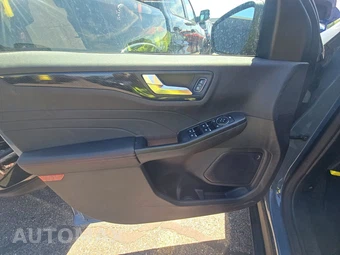 2024 Ford Escape ST-Line - miniatura 9