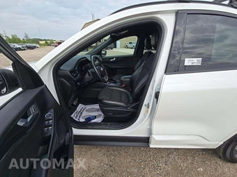 2024 Ford Escape ST-Line - miniatura 3