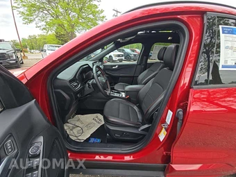 2024 Ford Escape ST-Line - miniatura 3