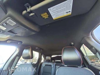 2024 Ford Escape ST-Line - miniatura 12