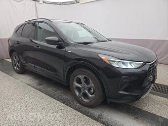 2024 Ford Escape ST-Line – miniatura 3