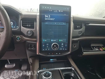 2024 Ford Expedition King Ranch - miniatura 11