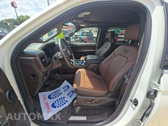 2024 Ford Expedition MAX King Ranch - miniatura 3
