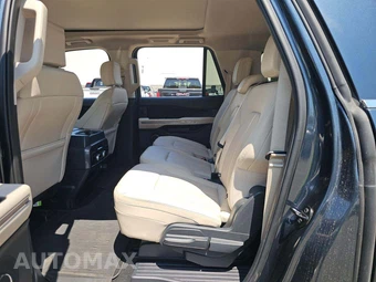 2024 Ford Expedition MAX Platinum - miniatura 10