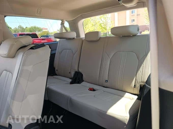 2024 Ford Expedition MAX Platinum - miniatura 11