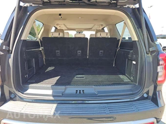 2024 Ford Expedition MAX Platinum - miniatura 12
