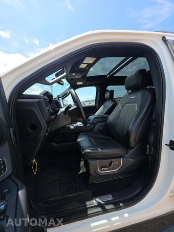 2024 Ford Expedition Platinum - miniatura 3