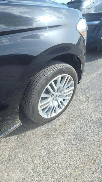 2024 Ford Expedition Platinum - miniatura 20