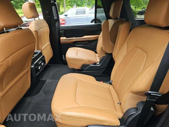 2024 Ford Expedition Platinum - miniatura 13
