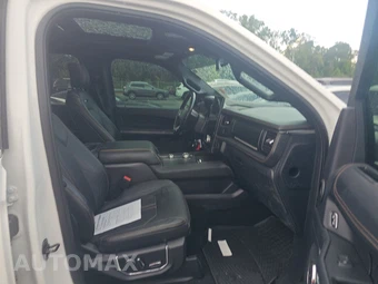 2024 Ford Expedition Platinum - miniatura 8