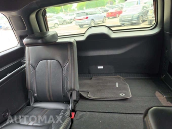 2024 Ford Expedition Platinum - miniatura 14
