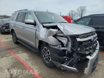 2024 Ford Expedition XLT - miniatura 3