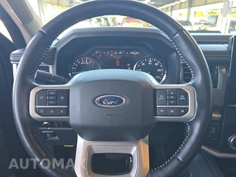 2024 Ford Expedition XLT - miniatura 10