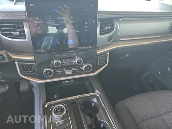 2024 Ford Expedition XLT - miniatura 11