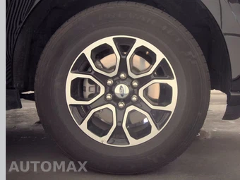 2024 Ford Expedition XLT - miniatura 10
