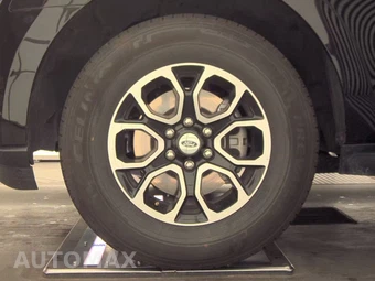 2024 Ford Expedition XLT - miniatura 9