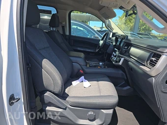 2024 Ford Expedition XLT - miniatura 8