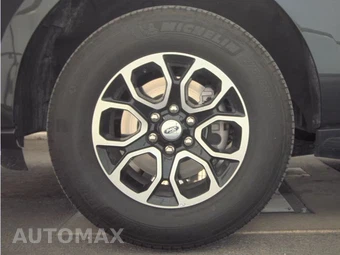 2024 Ford Expedition XLT - miniatura 9