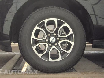 2024 Ford Expedition XLT - miniatura 9