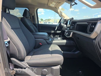 2024 Ford Expedition XLT - miniatura 14