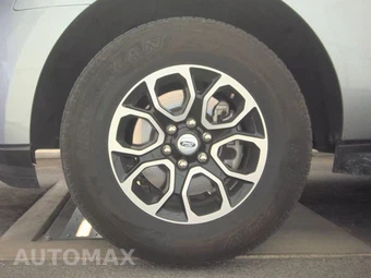 2024 Ford Expedition XLT - miniatura 9
