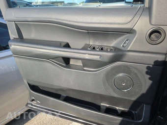 2024 Ford Expedition XLT - miniatura 15