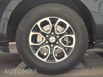 2024 Ford Expedition XLT - miniatura 9