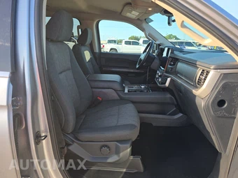 2024 Ford Expedition XLT - miniatura 8