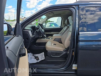 2024 Ford Expedition XLT - miniatura 3