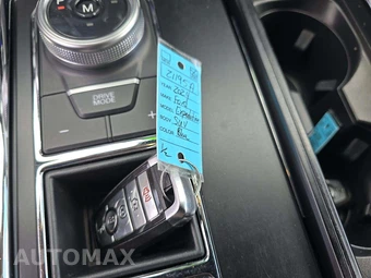 2024 Ford Expedition XLT - miniatura 5