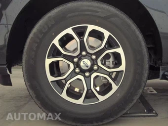 2024 Ford Expedition XLT - miniatura 9