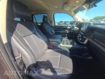 2024 Ford Expedition XLT - miniatura 8