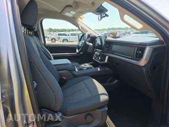 2024 Ford Expedition XLT - miniatura 14