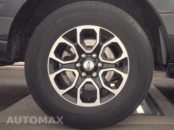 2024 Ford Expedition XLT - miniatura 11