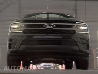 2024 Ford Expedition XLT - miniatura 3