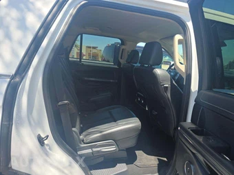 2024 Ford Expedition XLT - miniatura 17