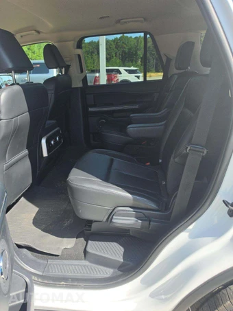2024 Ford Expedition XLT - miniatura 10