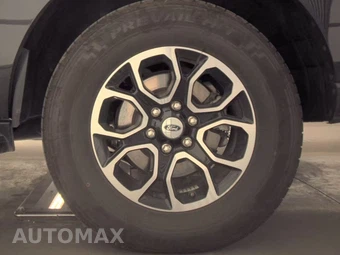 2024 Ford Expedition XLT - miniatura 12