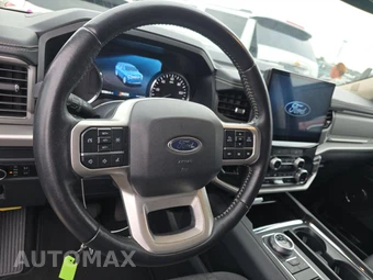2024 Ford Expedition XLT - miniatura 10