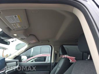 2024 Ford Expedition XLT - miniatura 14